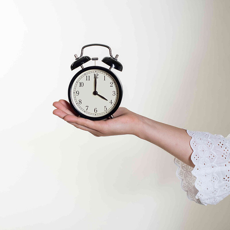 Zusätzliche Kontaktmöglichkeiten innerhalb unserer Öffnungszeiten | OPTINVEST Beamte